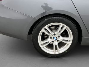 BMW 330 bild 30