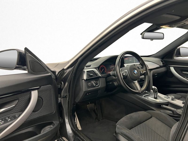 BMW 330 bild 10