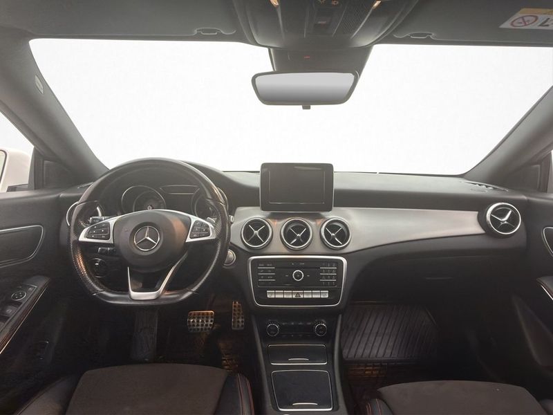 Mercedes CLA180 bild 13
