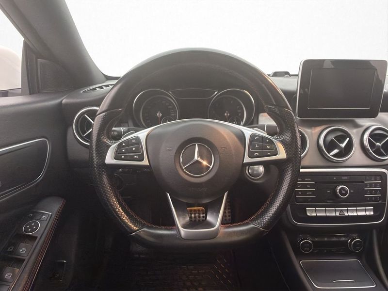 Mercedes CLA180 bild 14