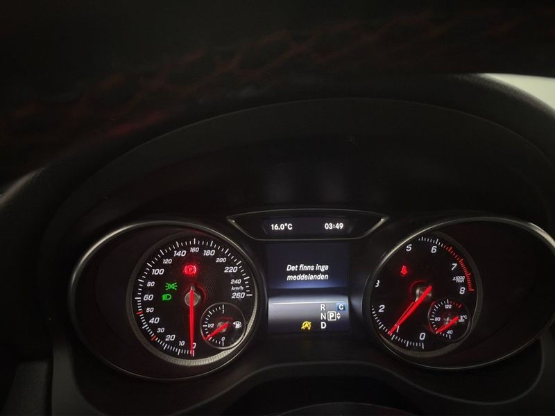 Mercedes CLA180 bild 17