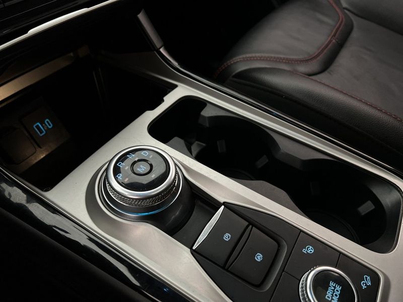 Ford Explorer bild 23