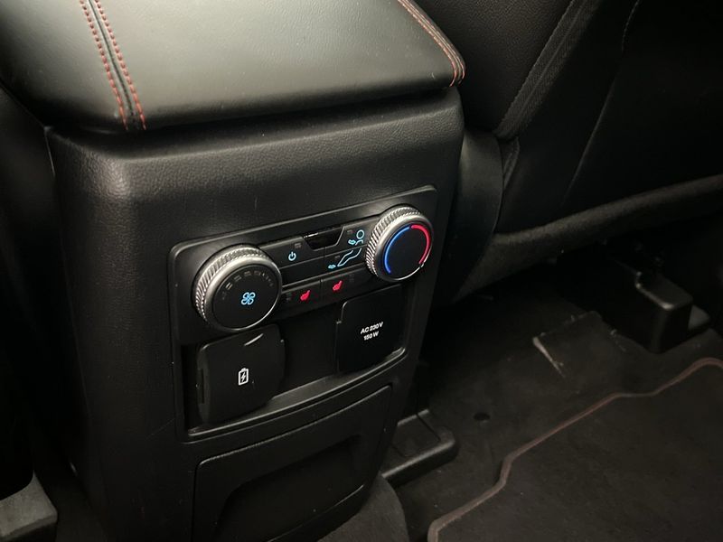 Ford Explorer bild 25