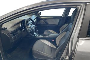 Toyota Avensis bild 13