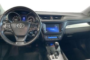 Toyota Avensis bild 11