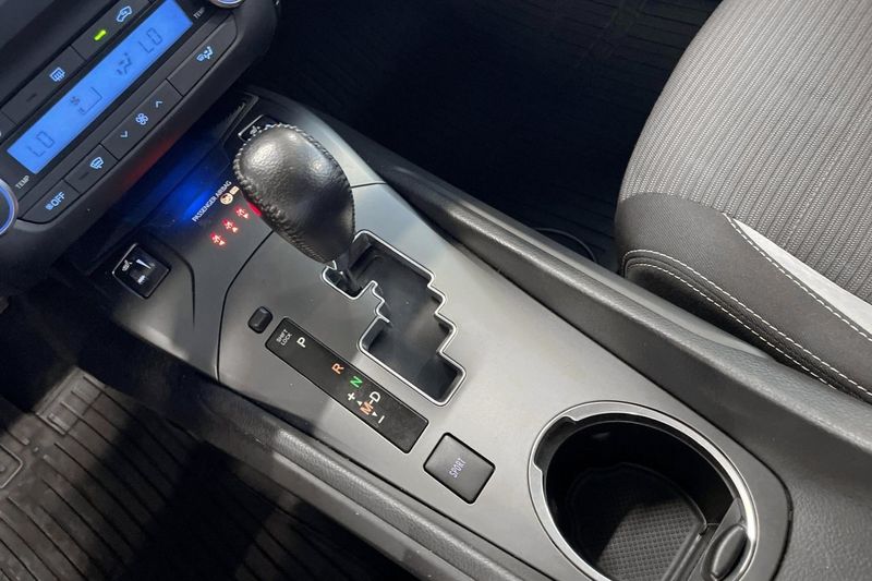 Toyota Avensis bild 19