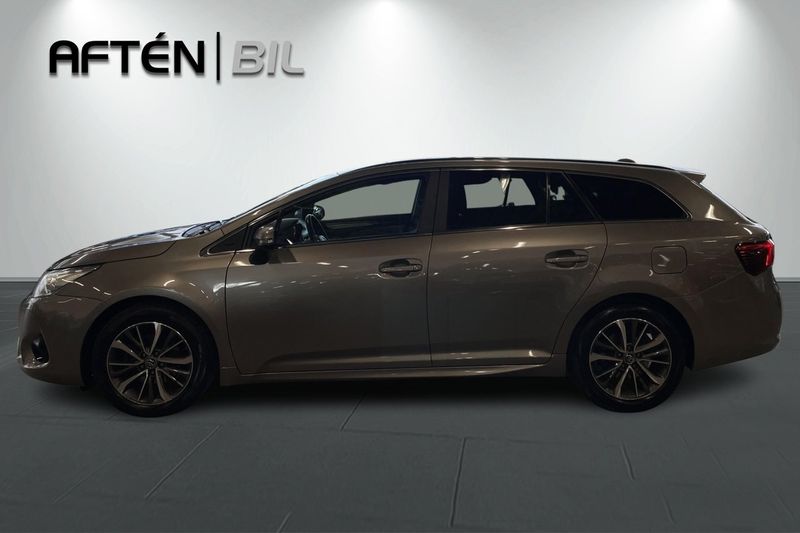 Toyota Avensis bild 6