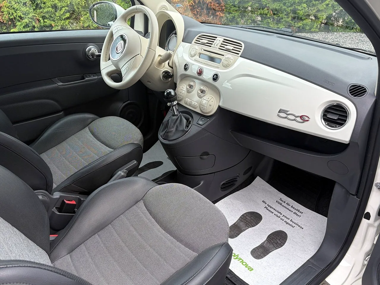 Vehicle image 7