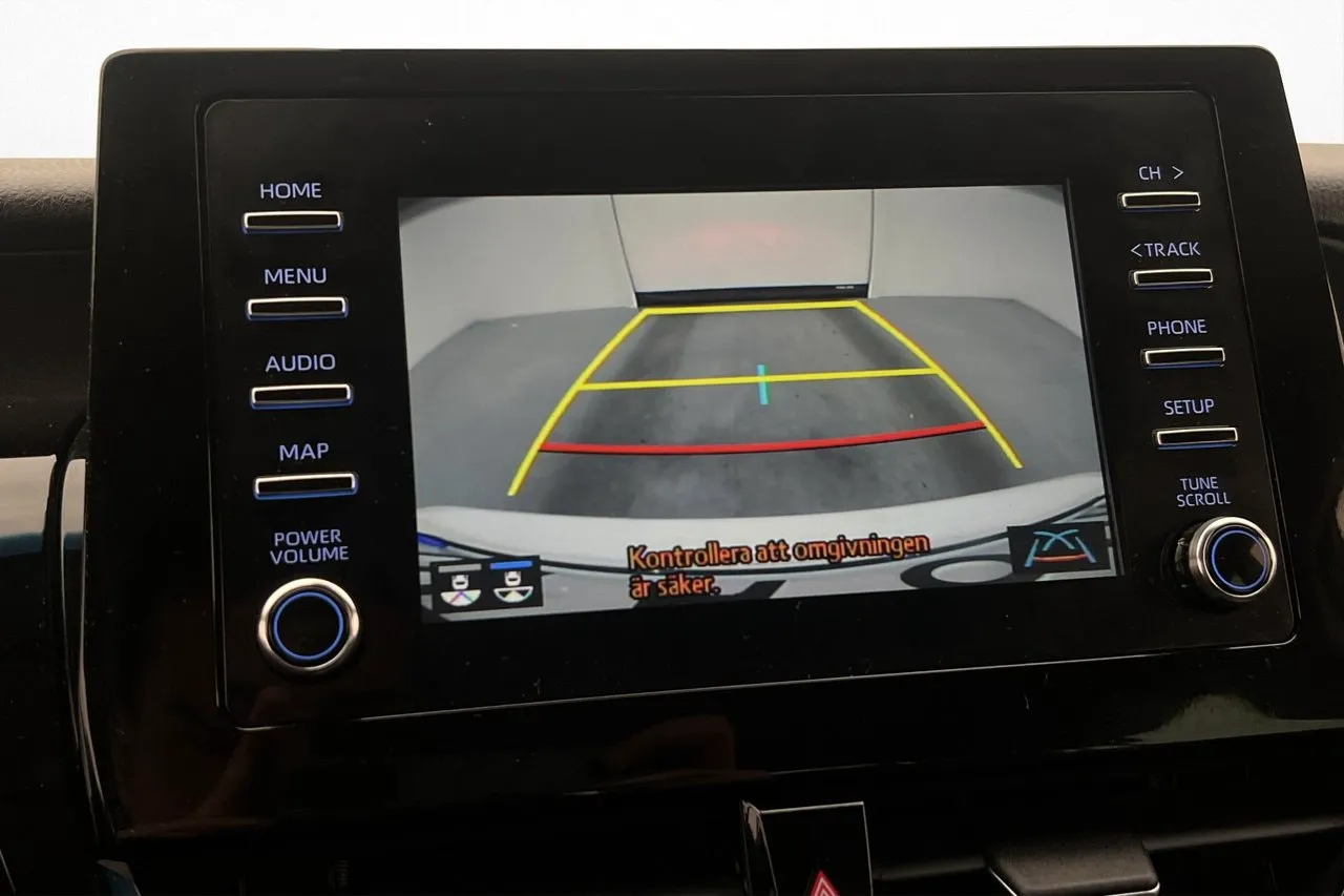 Vehicle image 15