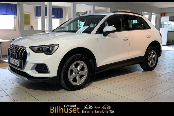 Audi Q3 35 TFSI S Tronic - 2024