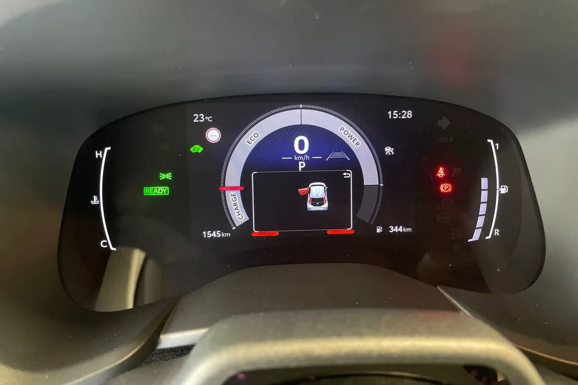 Vehicle image 15