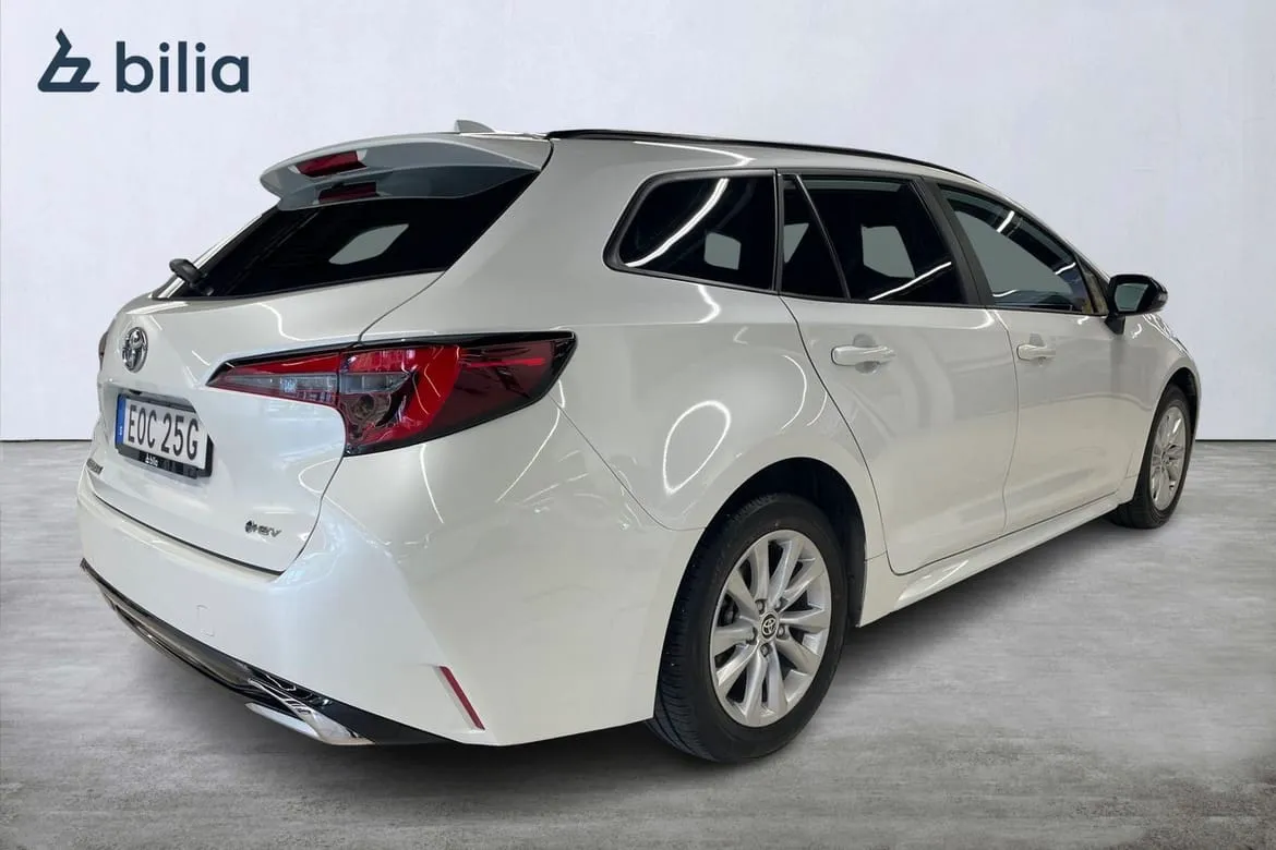 Vehicle image 18