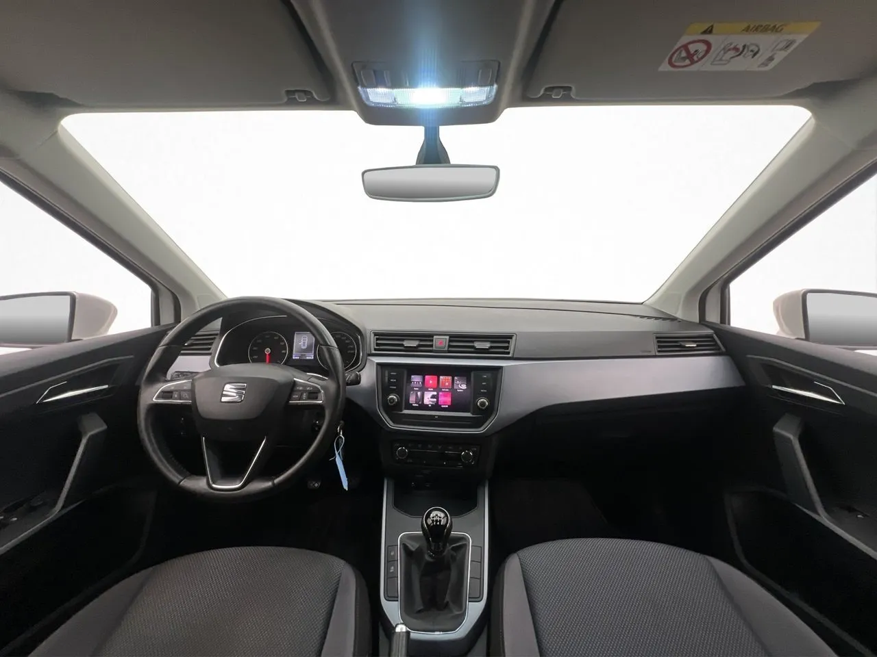 Vehicle image 19