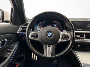 BMW 320 bild 11