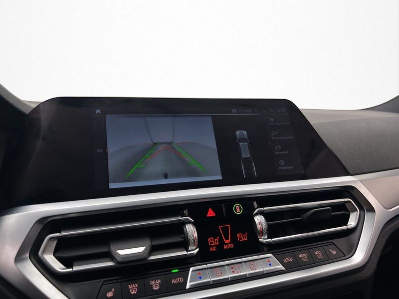 BMW 320 bild 13