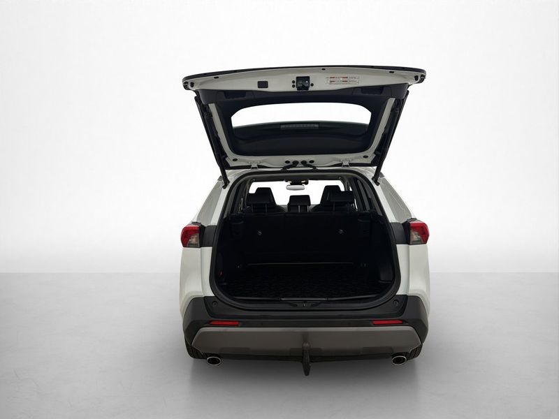 Toyota RAV4 bild 8