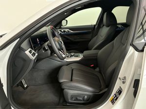 BMW i4 bild 5
