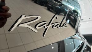 Renault Rafale bild 26