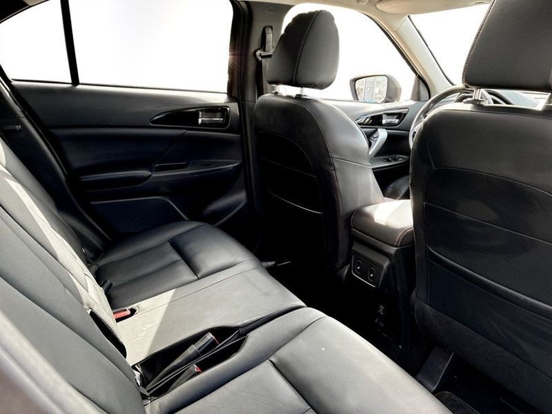 Mitsubishi Eclipse Cross bild 12