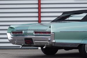 Pontiac Bonneville bild 12