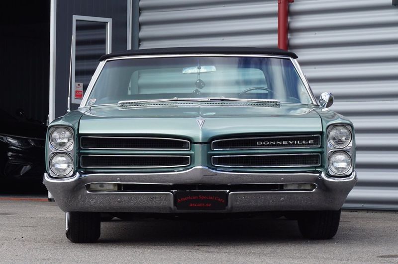 Pontiac Bonneville bild 8
