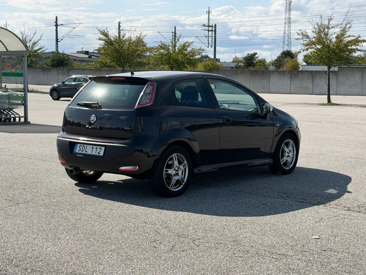 Vehicle image 2