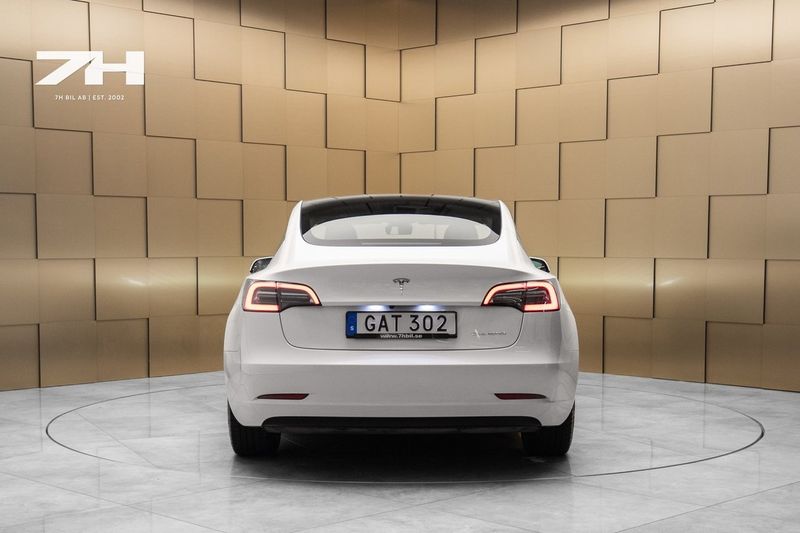 Tesla Model 3 bild 4
