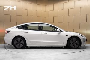 Tesla Model 3 bild 6