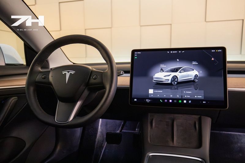 Tesla Model 3 bild 11