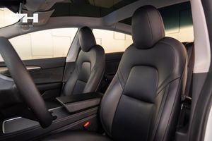 Tesla Model 3 bild 14