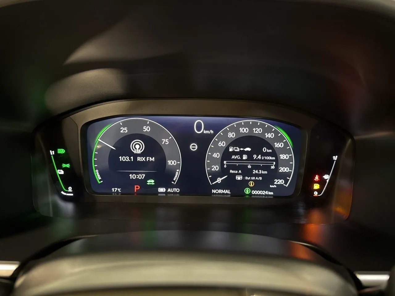 Vehicle image 9