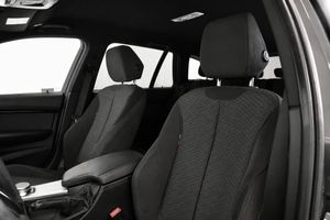 BMW 320 bild 12