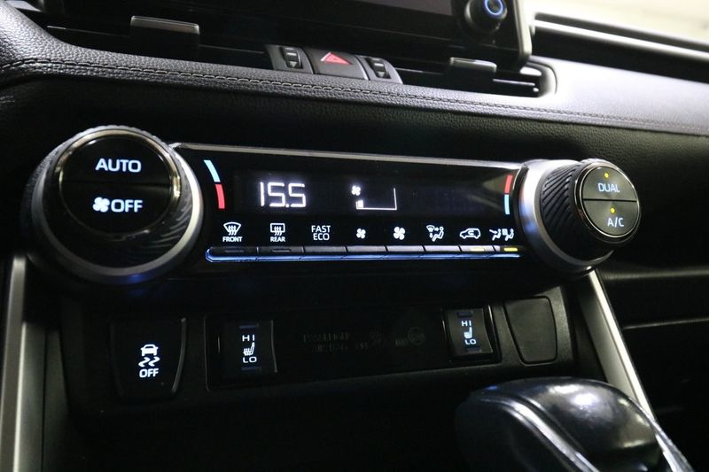 Toyota RAV4 bild 9