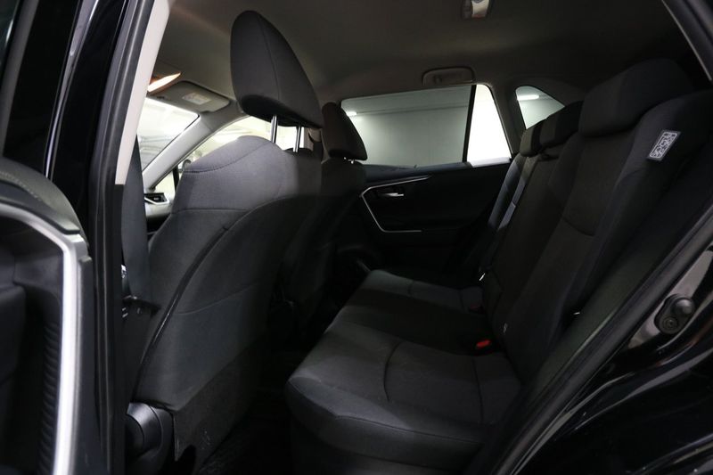 Toyota RAV4 bild 15