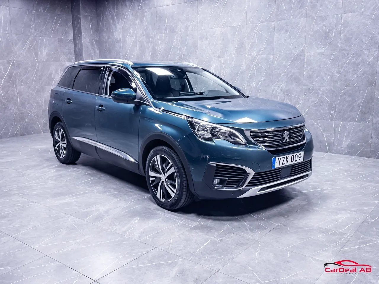 Vehicle image 8