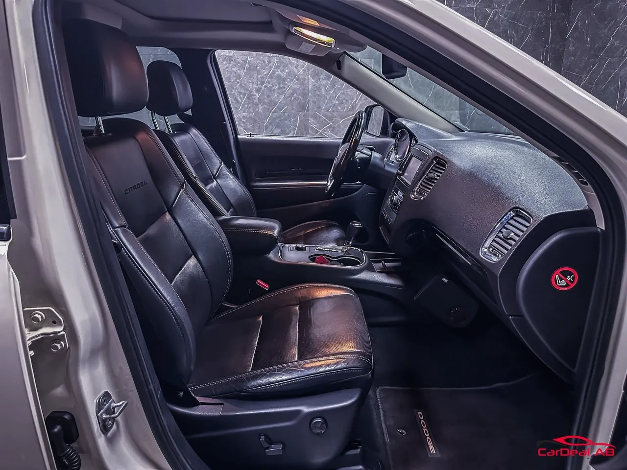 Vehicle image 14