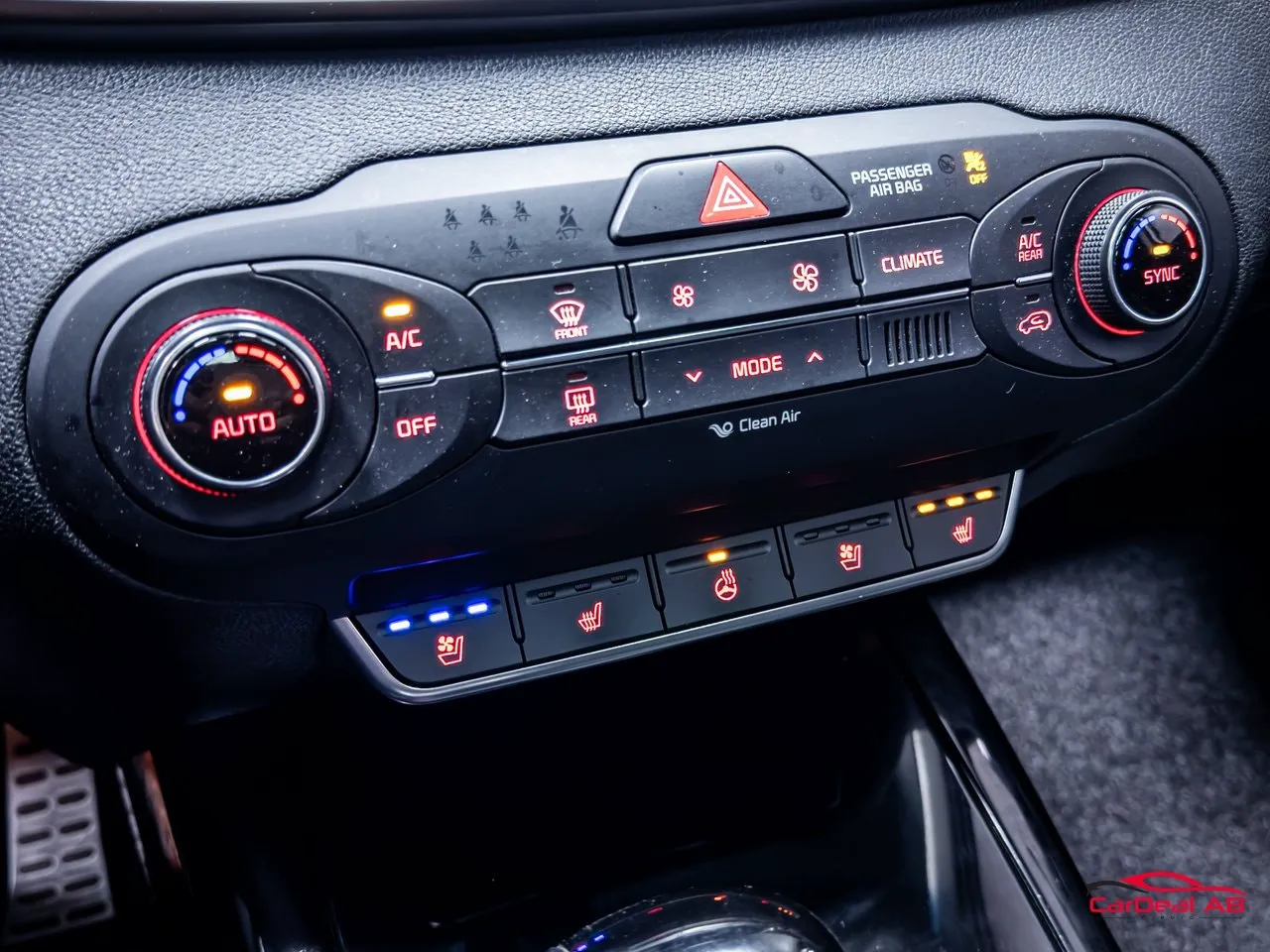 Vehicle image 27