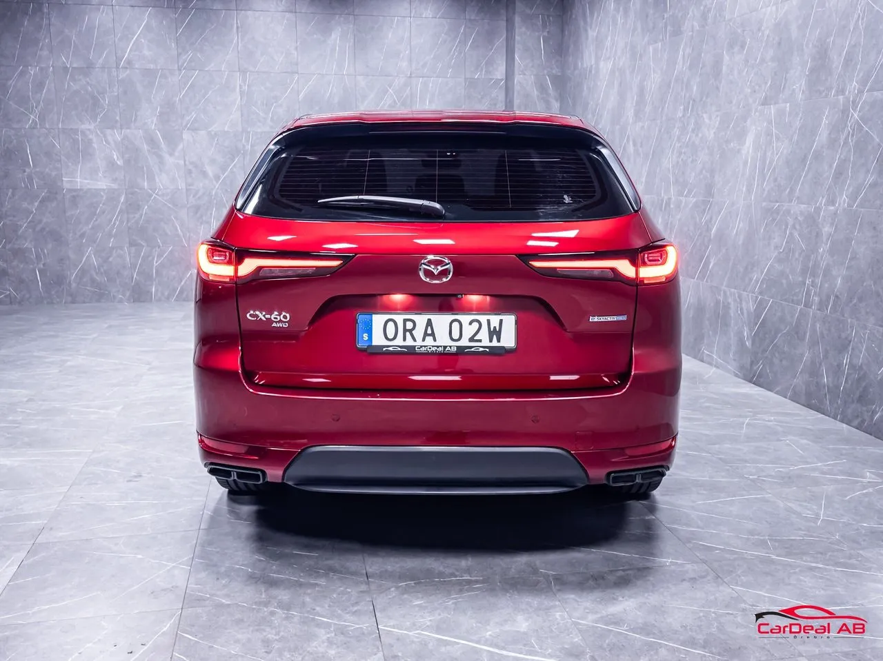 Vehicle image 5