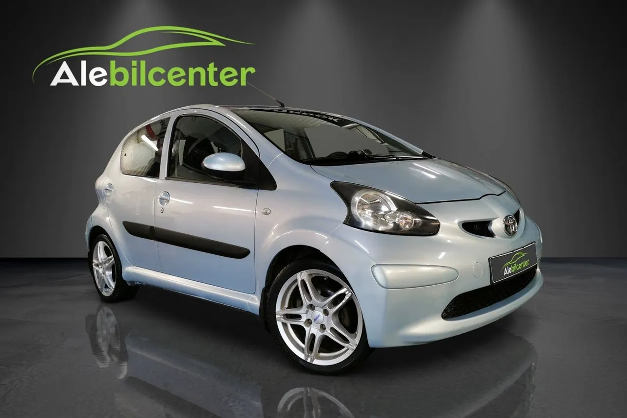 Vehicle image 1