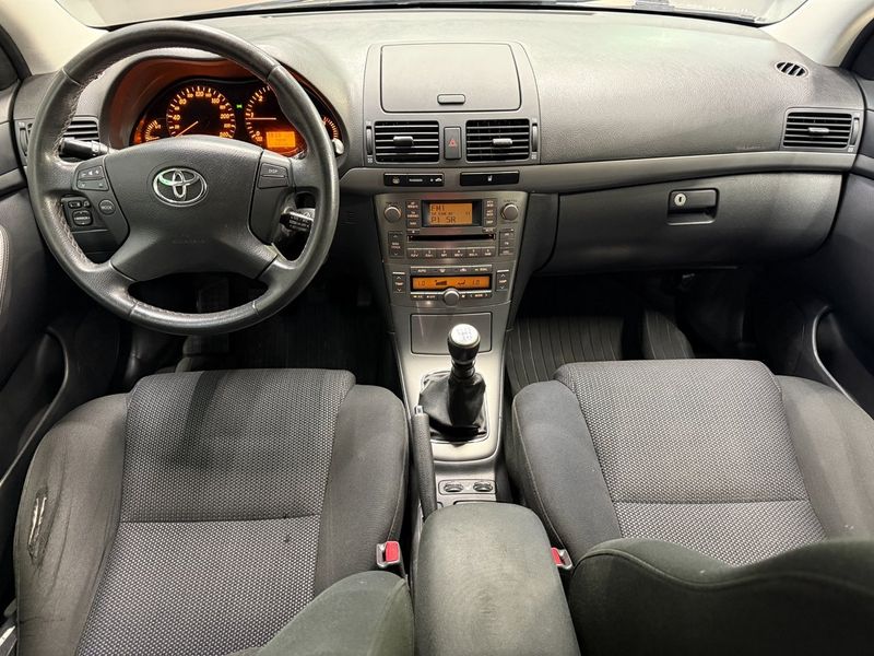 Toyota Avensis bild 12