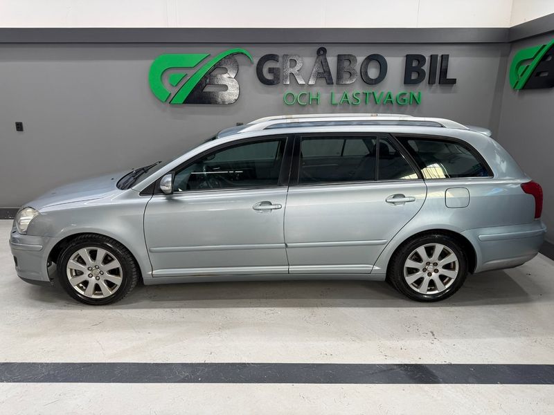 Toyota Avensis bild 2