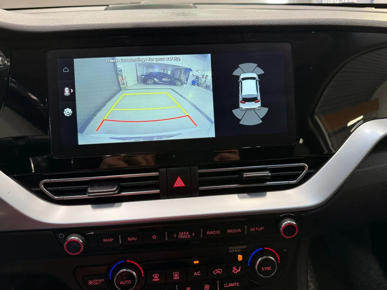 Vehicle image 17