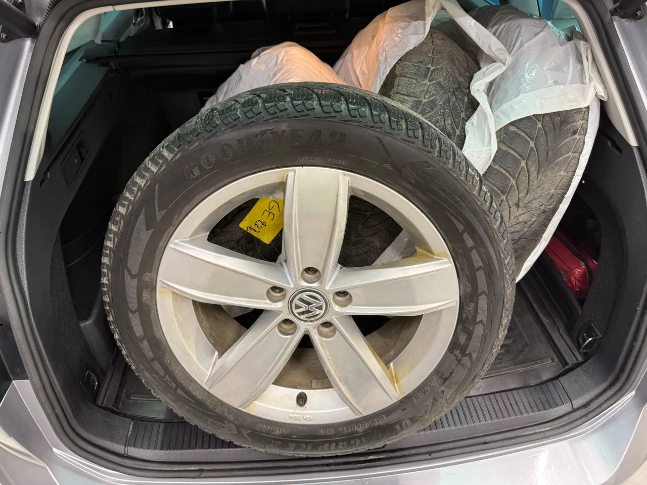 Vehicle image 20