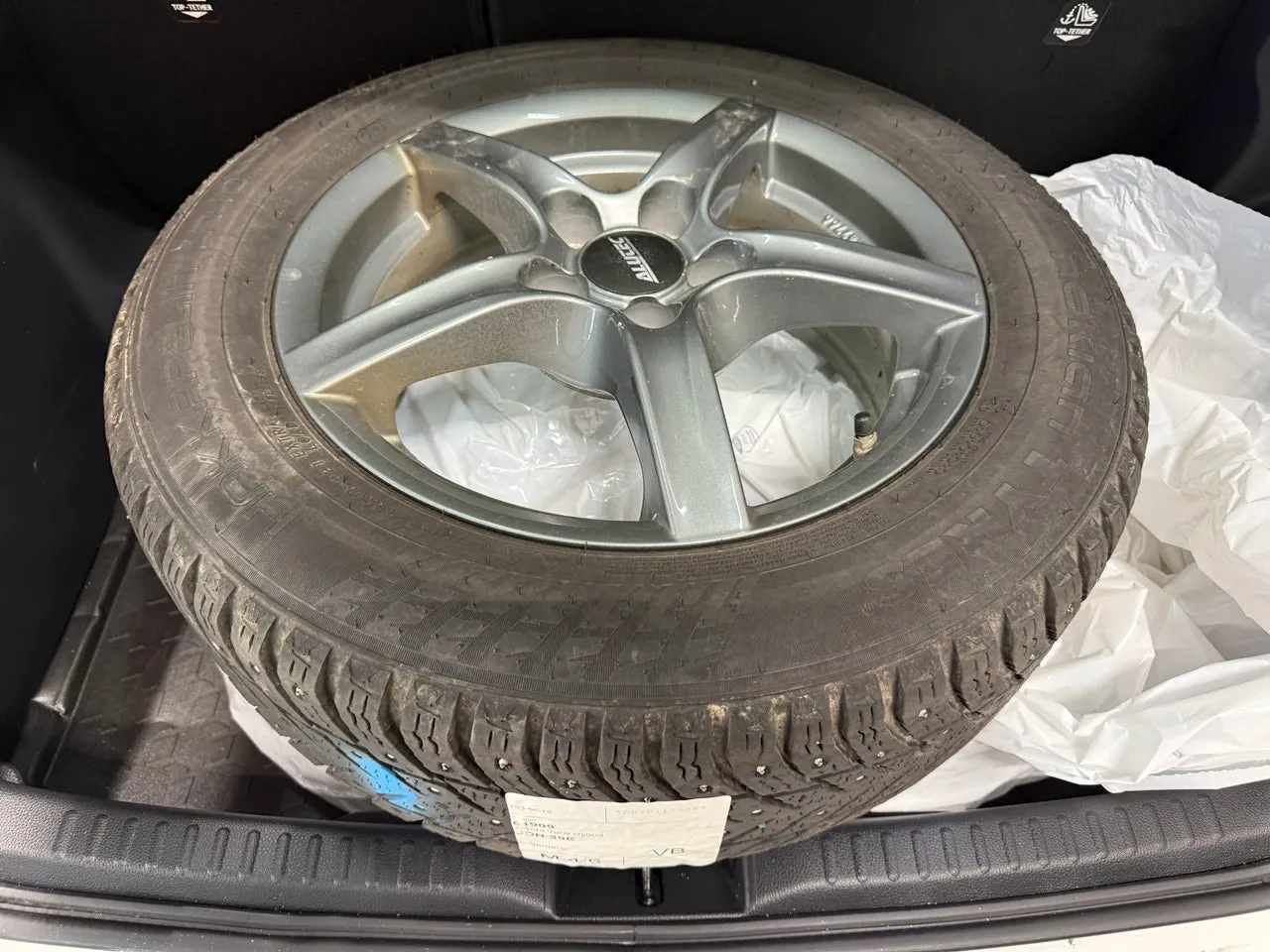 Vehicle image 18