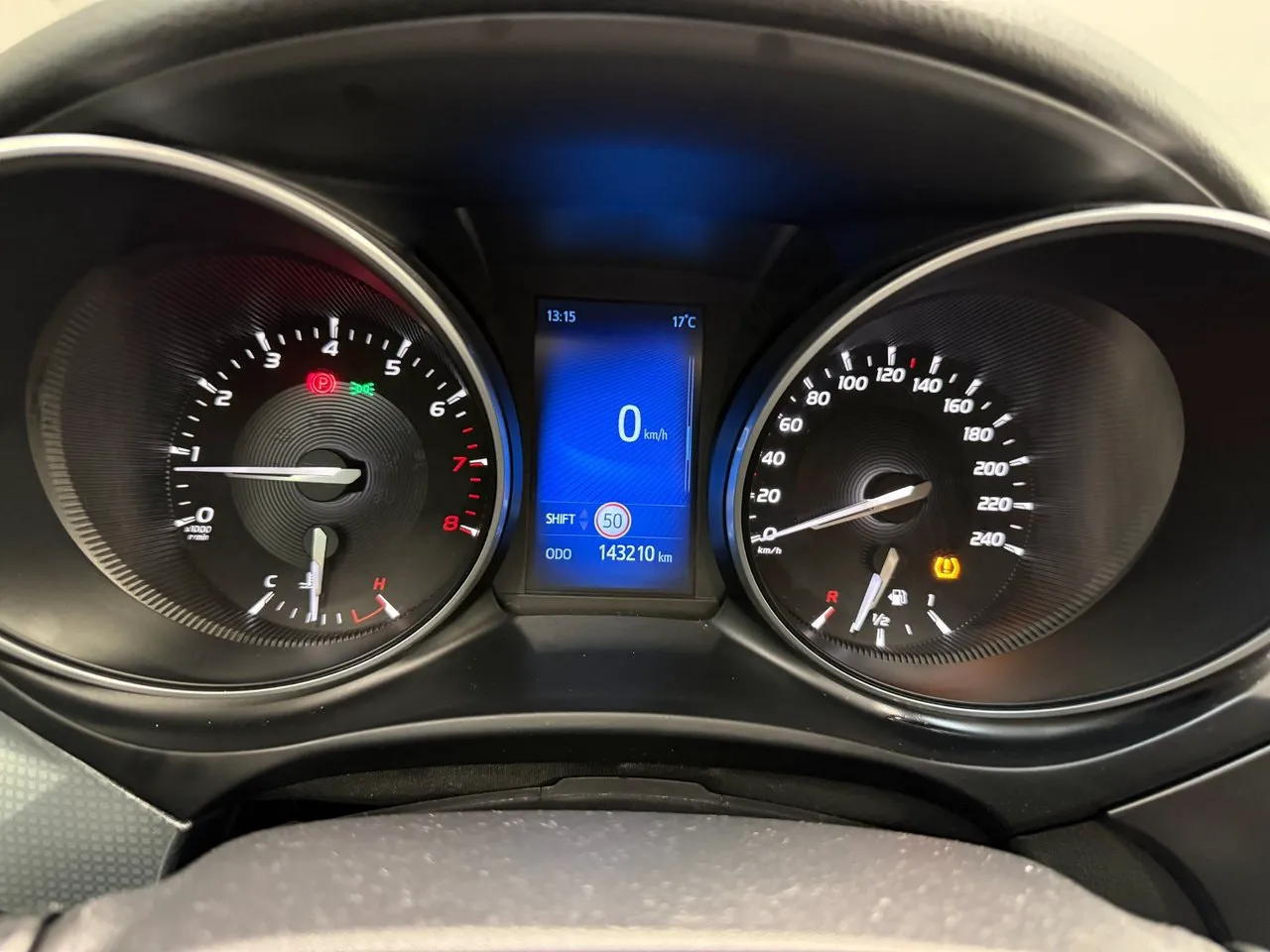 Vehicle image 16