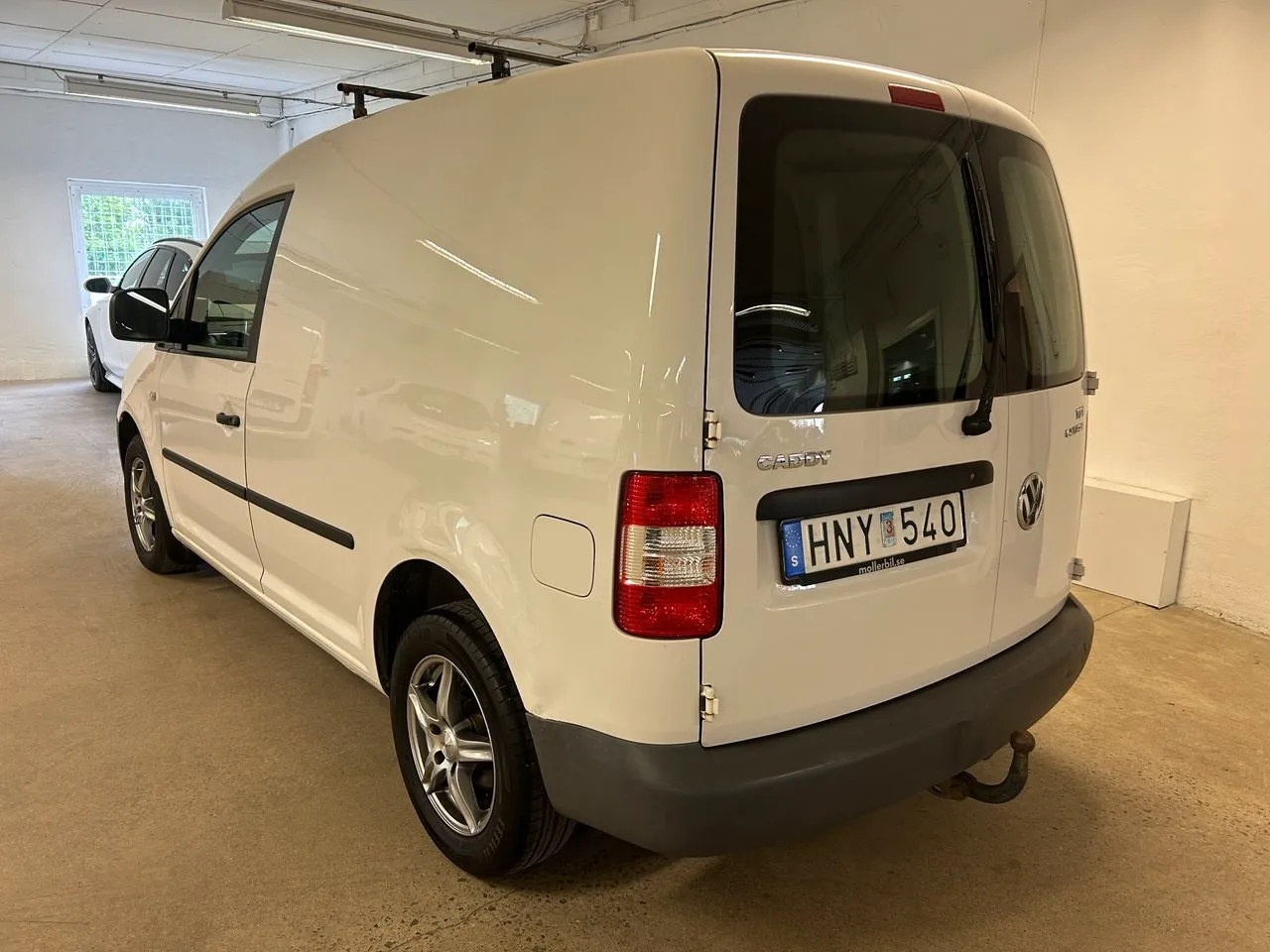 Vehicle image 6