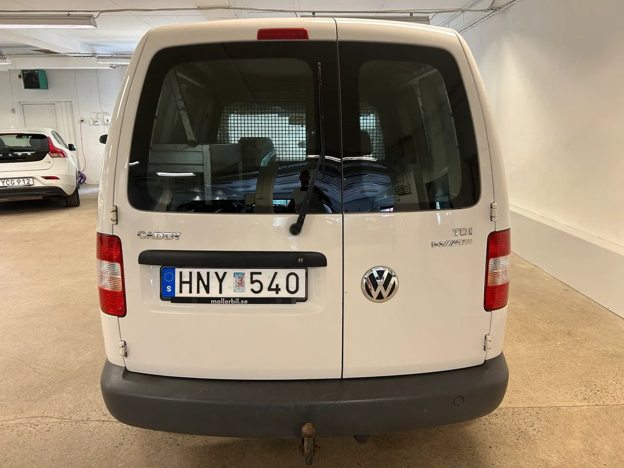 Vehicle image 5