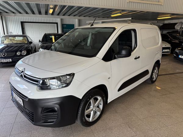 Citroen Berlingo 1.5 BlueHDi Värmare Navi Ny bes Ny servad Momsbil - 2019