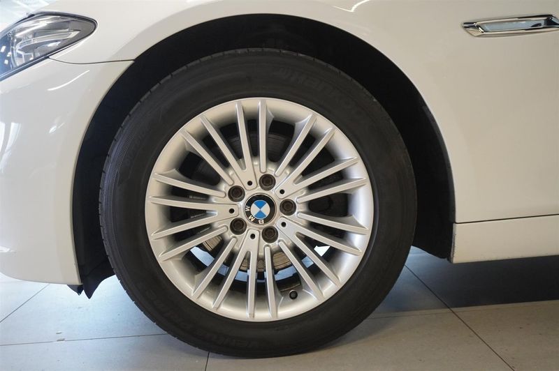 BMW 520 bild 4