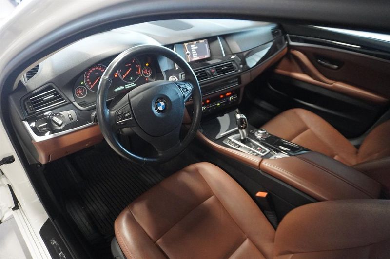 BMW 520 bild 8